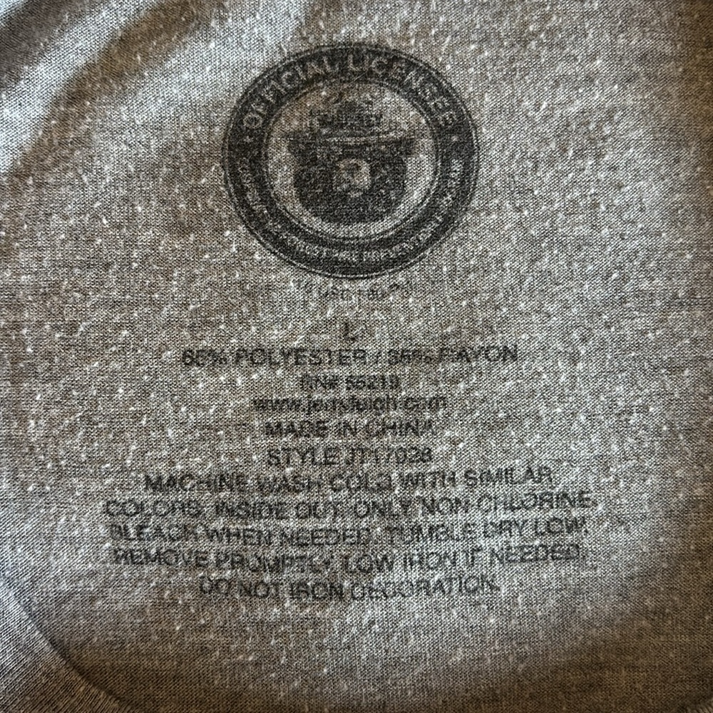 Graphic tee - Picture 2 of 3